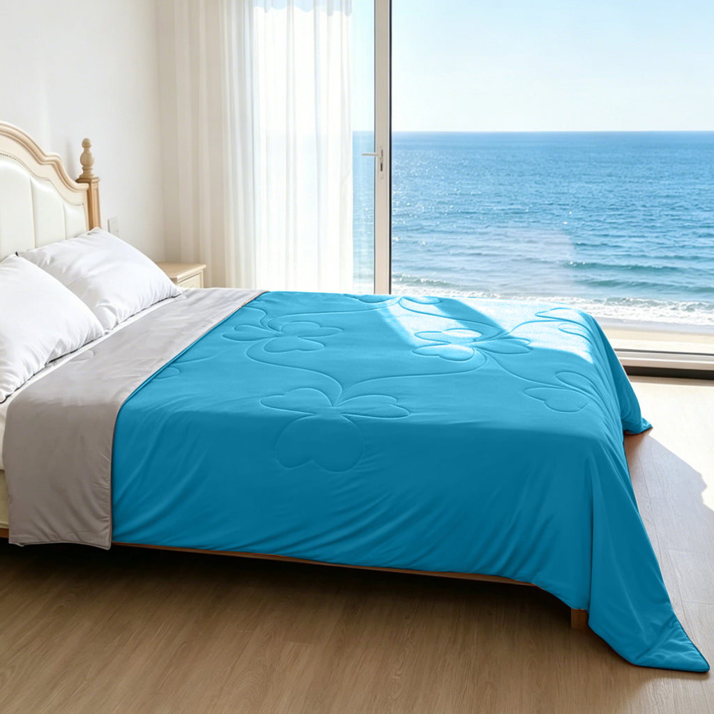 PYROEPLEEA Cooling Blanket for Hot Sleepers King Size (90" x 108"), Lightweight Breathable Summer Cooling Comforter for Night Sweats, Clover Blue